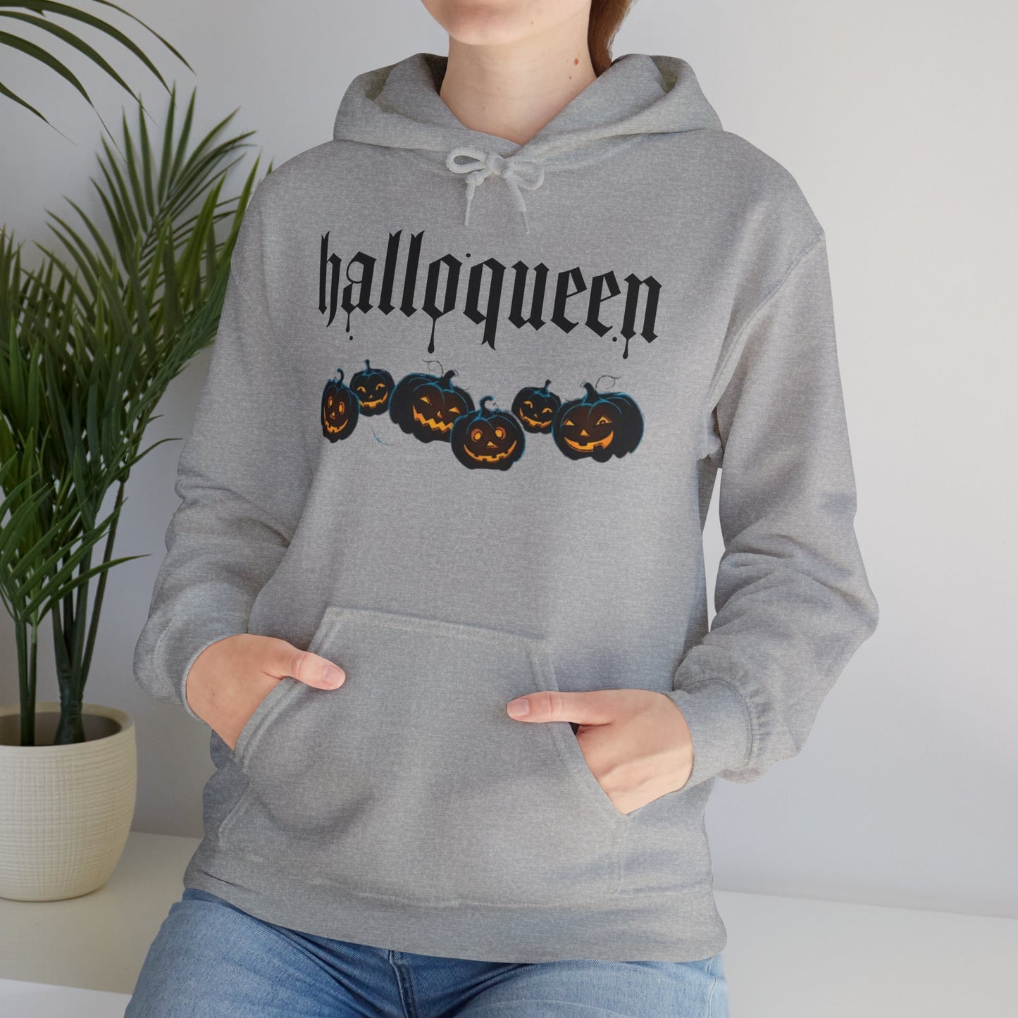 Halloqueen Unisex Heavy Blend™ Hooded Sweatshirt