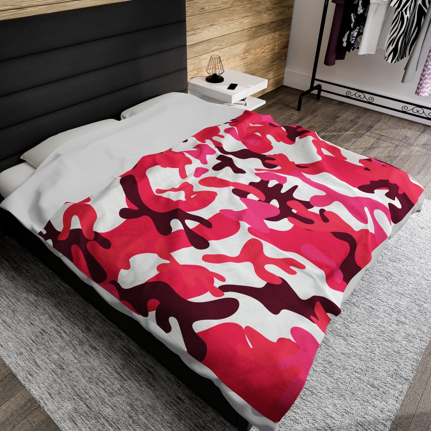 Pink Camo Velveteen Plush Blanket