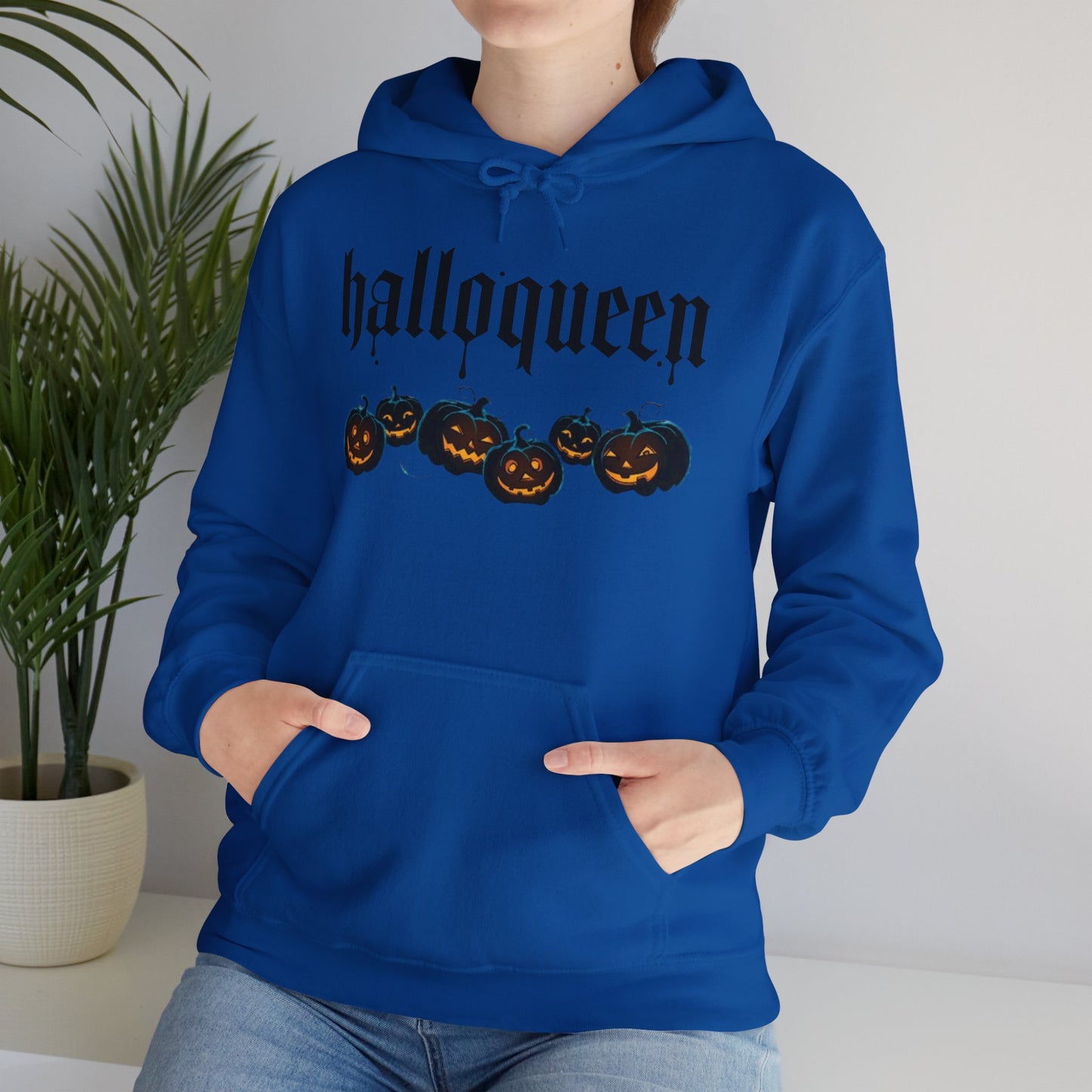 Halloqueen Unisex Heavy Blend™ Hooded Sweatshirt